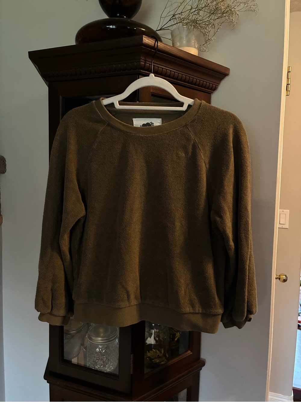 Roots 🦫 Olive Green Terry Knit Sweat Shirt